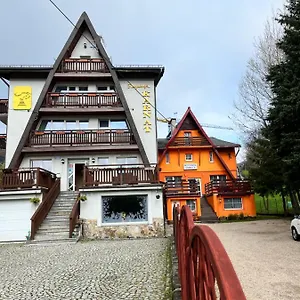 Rezydencja Karnat I I Ii Polsko